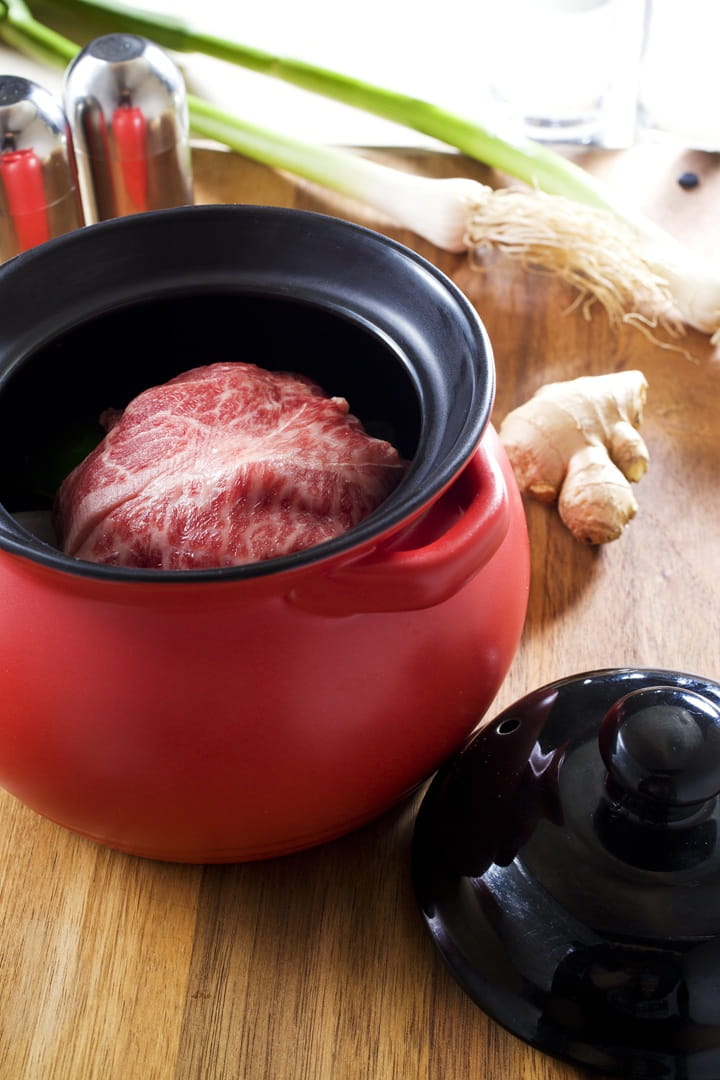 [center center 100%]